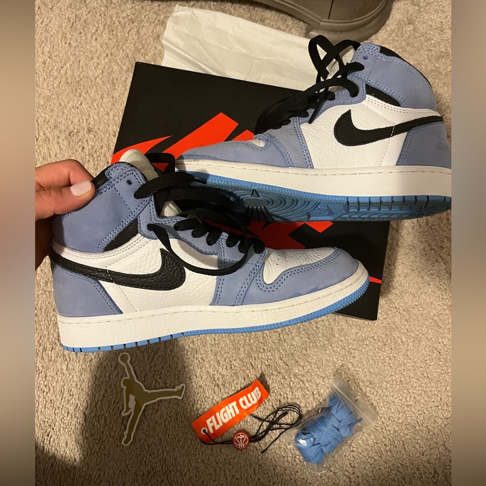 Air Jordan retro high university blue size USA 5 - Picture 3 of 6